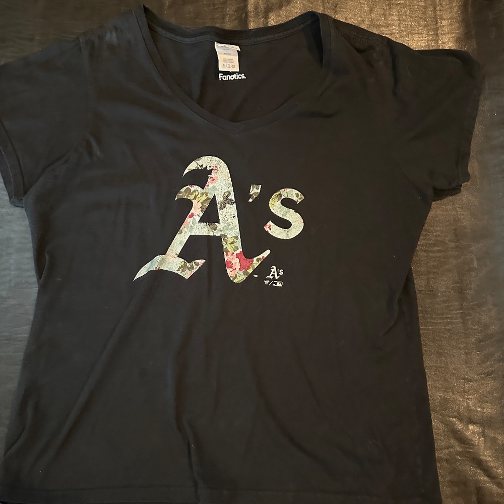Oakland A's Floral Women's Black XL Tee - Fanatics